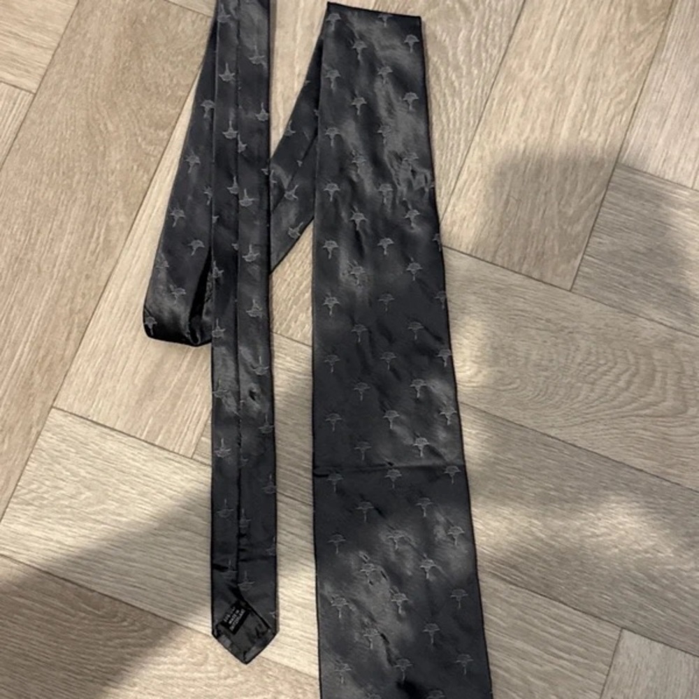 Elegant Black Patterned Men's Tie